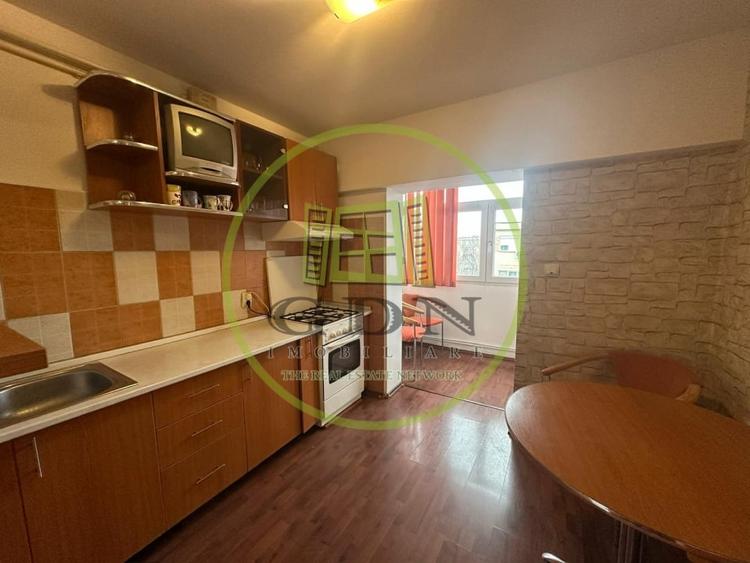 Apartament 3 camere, 64 mp, cartier Rovine, zona Damarin - 5