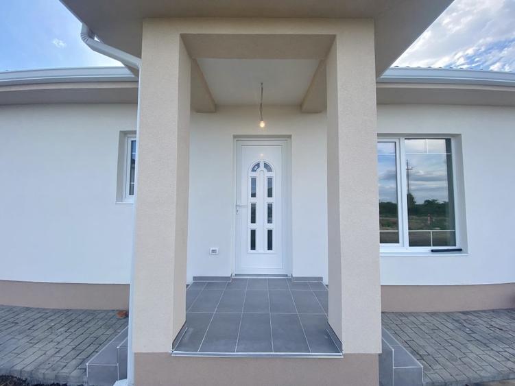 Dezvoltator: Duplex pe Parter cu Master Bedroom - 4