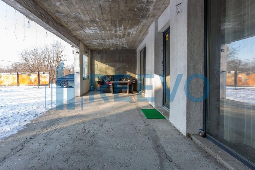 Proprietate cu casa si spatiu comercial+teren 4060 mp Bahna - 39