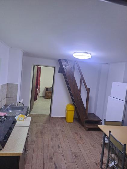 De inchiriat casa in spate mall Veranda - 3