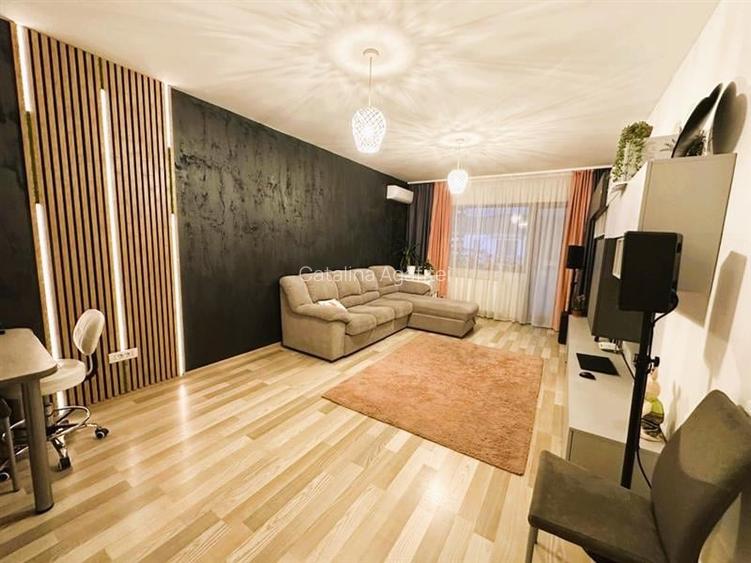 Apartament 3 camere, decomandat, etaj 2 din 3.Cartier Florilor Ghimbav Apartament 3 camere, decomandat, etaj 2 din 3.Cartier Florilor Ghimbav
