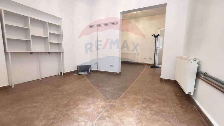 Spatiu cu destinatie  birouri sau comercial - 7