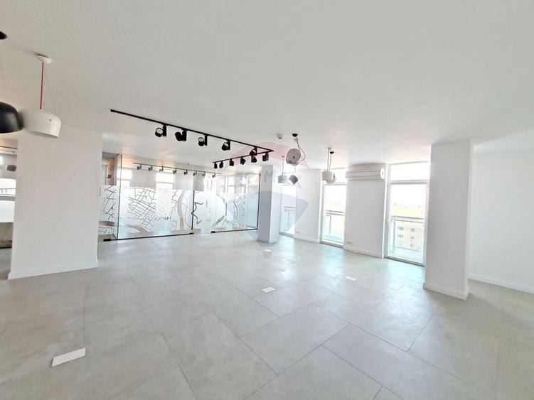 Birou modern 151 mp în Arad Plaza, 2 locuri de parcare - 7
