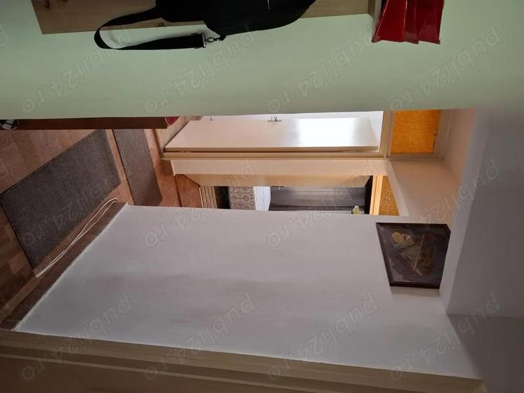 Inchiriez apartament de 3 camere in cartierul ?trand - 1