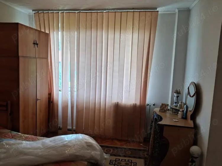 Apartament cu 2 camere semidecomandat în Câmpina
