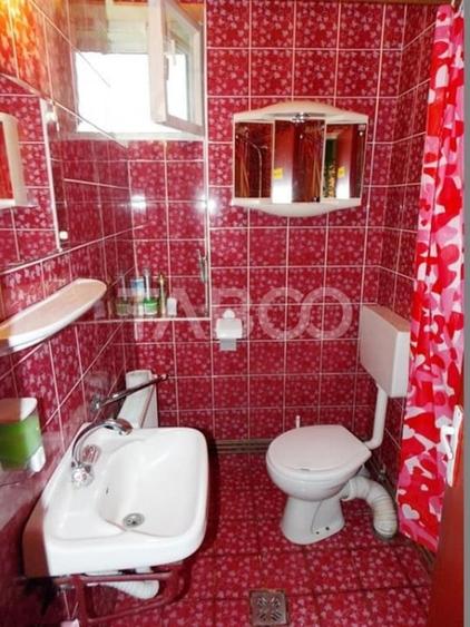 Pensiune la cheie 13 camere  15 locuri parcare si teren 3000 mp - 52