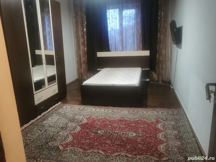 Inchiriez apartament Zona Liceului - 4