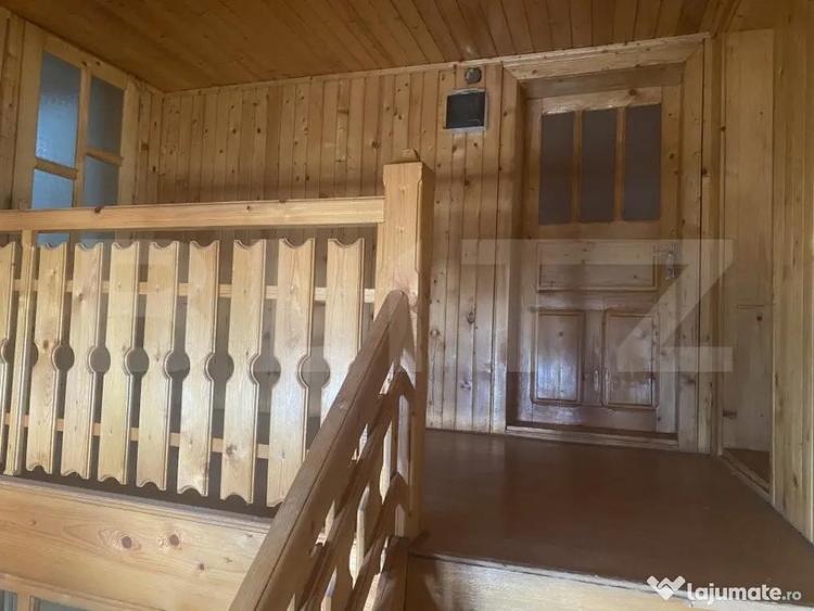 Spatiu comercial ?i pentru cazare, 8 camere, 119 mp, in C? - 2