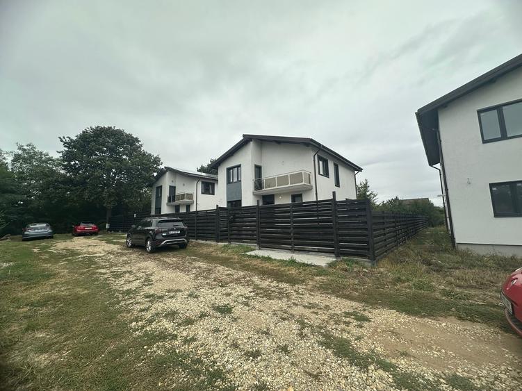 Vila cocheta in Ostratu - mai sunt de vanzare 2 - 23