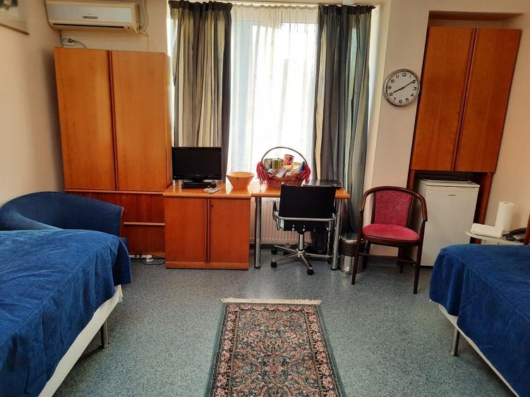 Proprietate versatilă, ideală pentru activități sociale, medicale sau - 15