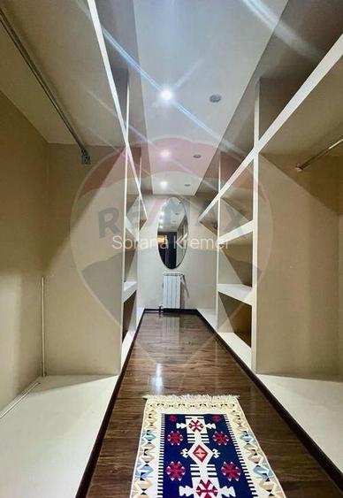 Casa + terasa + 2 spatii comerciale Colentina 377