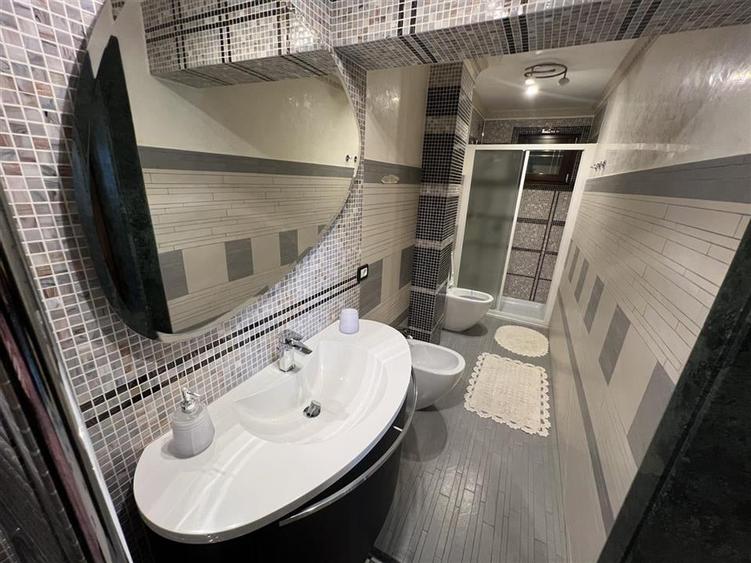 Apartament 3 camere premium, ETAJ 3, zona Insp. Scolar - 12