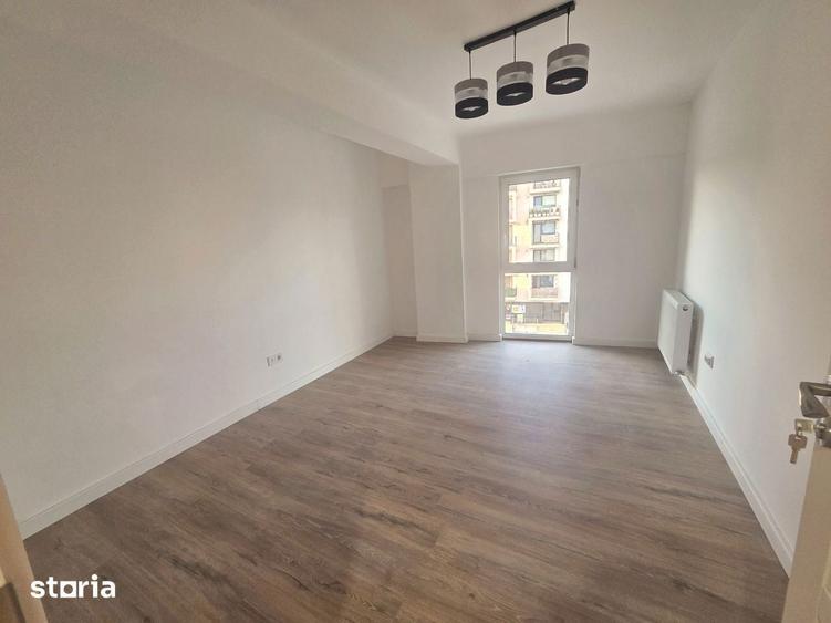 De vanzare apartament 3 camere Dambul Rotund - 2