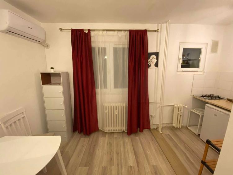 Proprietar,inchiriez garsoniera in zona Piata ALBA IULIA - 3