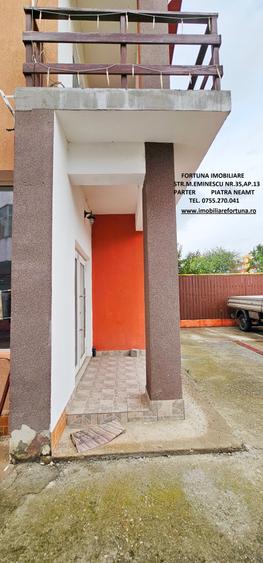 Locuinta individuala(apartament 4 camere)+spatiu comercial si teren ,Darmanesti - 1