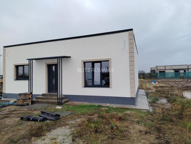 Casa pe parter Carcea , 325 mp teren