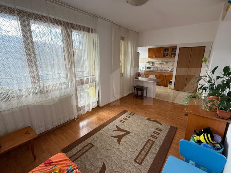 Apartament 3 camere, etaj intermediar, 60 mp, zona Cetatea Fetei - 5