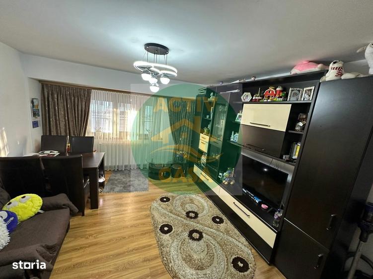 Apartament 2 camere, decomandat, etaj 2, spatios - 3