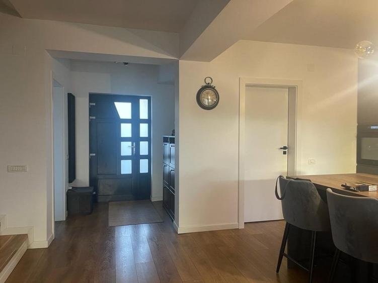 Particular , fara TVA - Berceni - Miorita , 247.000 euro - 240 mp utili - 25