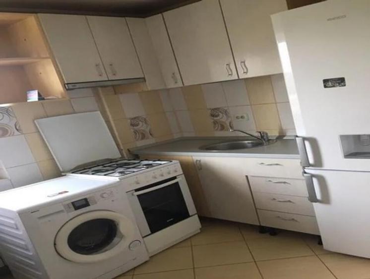 1 camera in zona Centrala - 3