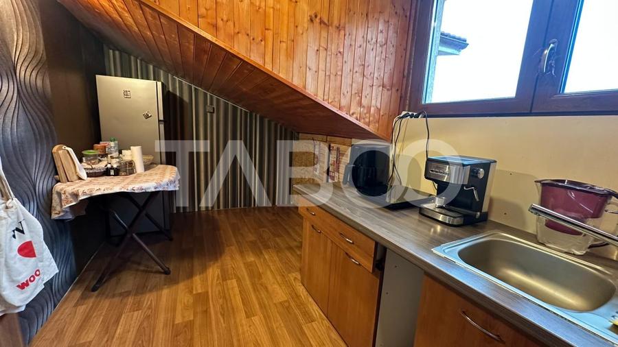 Casa cu garaj acces auto 2 apartamente separate zona Piata Cluj Sibiu - 6