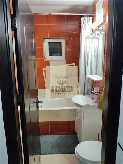 Apartament 4 camere cu balcon si pivnita zona Vasile Aaron - 4