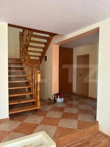 Casa de vanzare in Dumbravi?a loca?ie centrala - 4