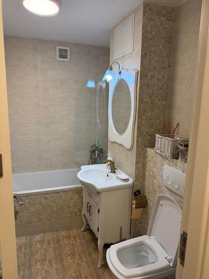 Ofer spre inchiriere apartament cu 3 camere, elegant. Pret: 920 euro - 6