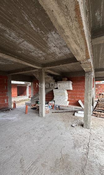 De Vanzare: Casa Tip Duplex cu Etaj ?i Pod4 Camere, 3 Bai