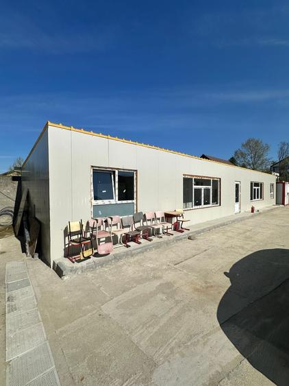 Vand casa pe structura metalica cu tot cu ferestre - 6