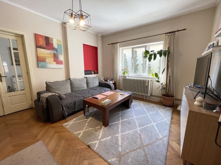 Casă de vânzare | teren 1250mp | zona centrală| arhitectură clasică | Alba Iulia - 4