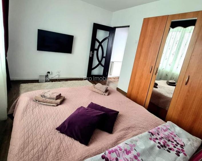 Vand apartament cu 3 camere, zona buna