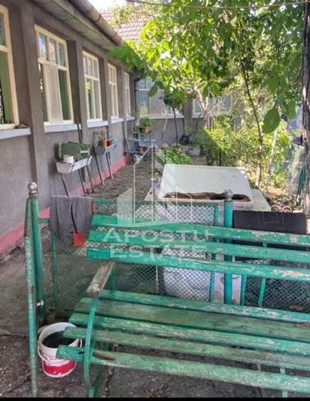 DE VANZARE casa solida LA 30 km de Timisoara - 2