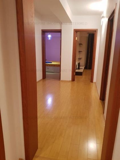 De vanzare bloc P+3E  zona Primo - 9