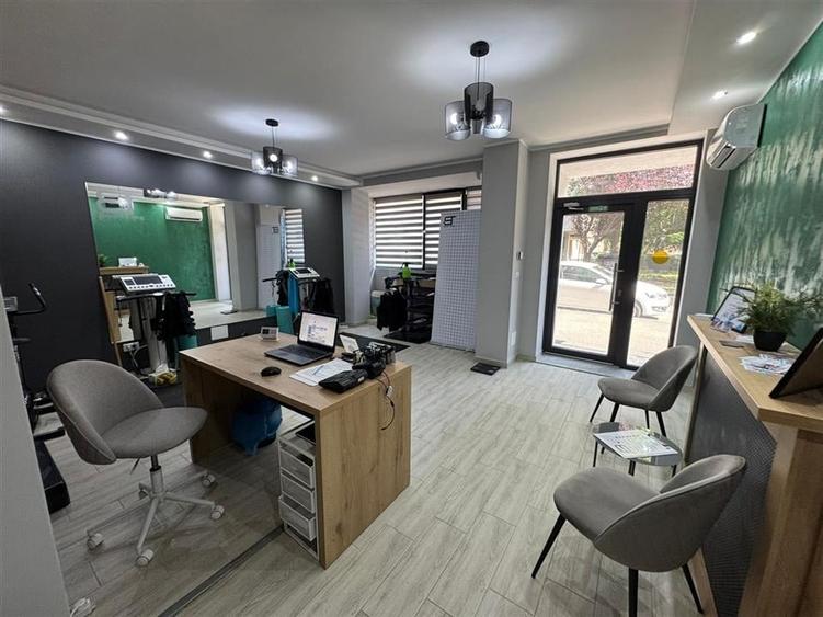 Spatiu comercial renovat complet de vanzare in Focsani - 5