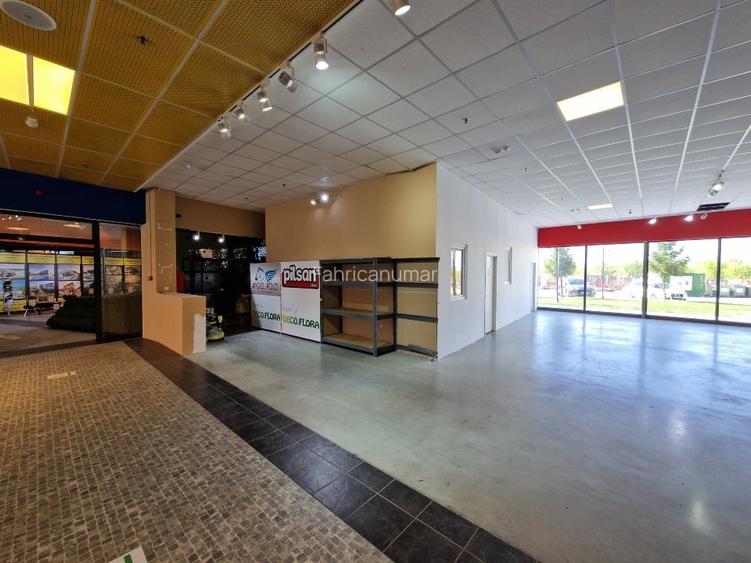 Spațiu comercial de închiriat Snagov Plaza, până la 400 mp, acces spate
