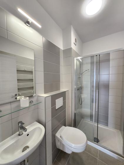 Vanzare apartament 3 camere- 76 mpu + parcare- Prelungirea Ghencea -Sector 6 - 10