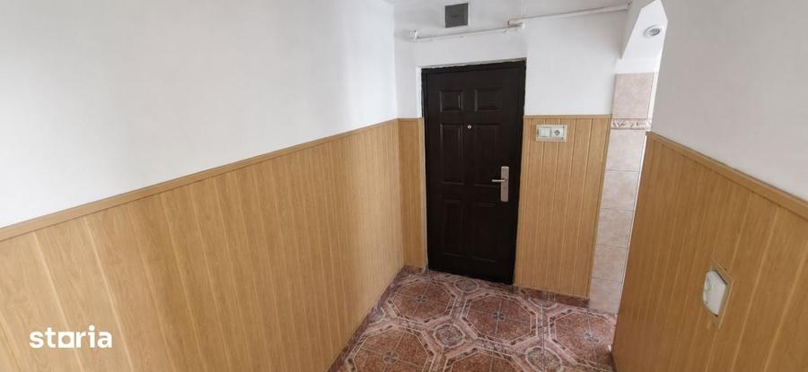 Apartament 2 camere 42 mp, zona Bals - 3