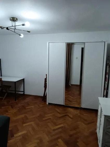 Casa renovata, gata de mutat,la 1 km de Spitalul Jude?ean ?i Stadion - 3