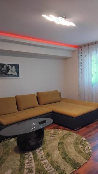 Trocadero - 2 camere decomandat - 2