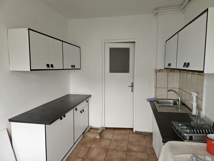 Ap 3 cam decomandat cu centrala si garaj - 5