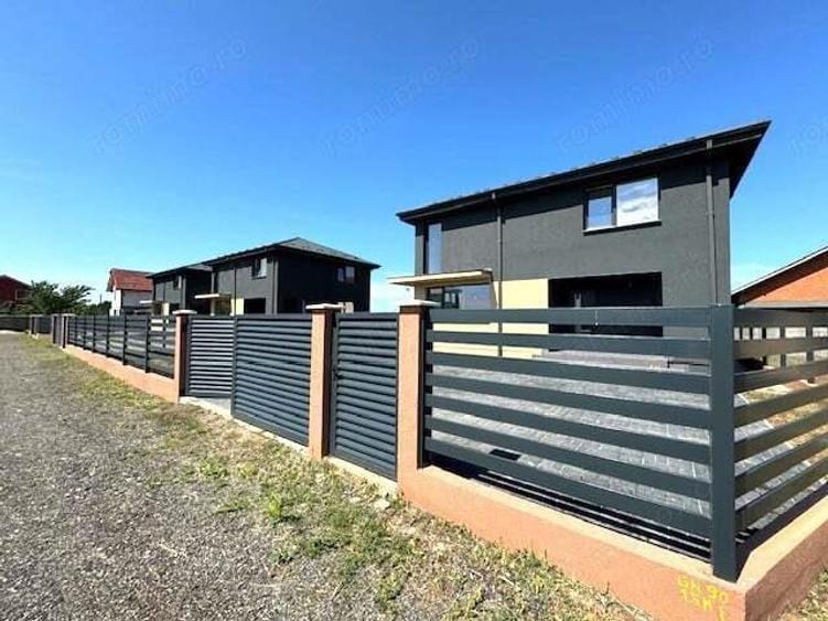 Case de vanzare in cartier rezidential nou - 2