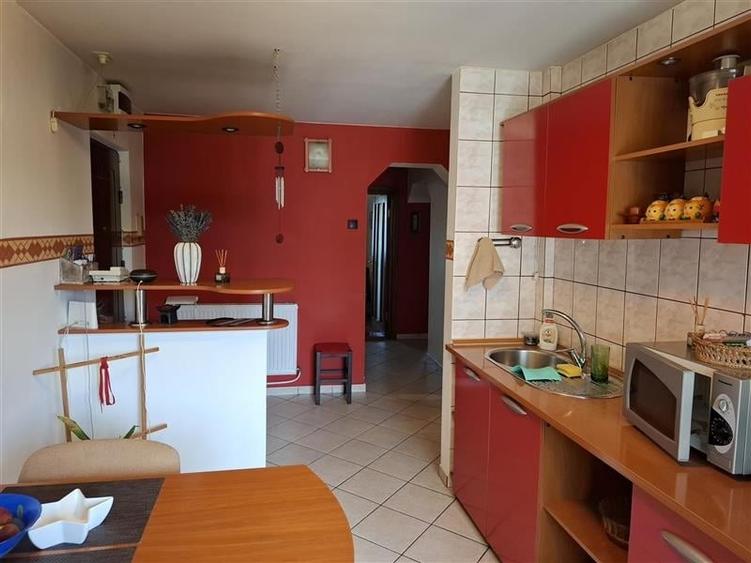 Apartament 3 camere, mobilat si utilat, 2 balcoane, CT - 5
