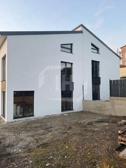 Duplex 4 camere, 3 bai, 357 teren - 3