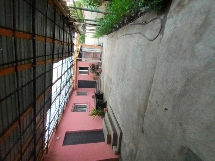 Inchiriez casa valu traian - 6