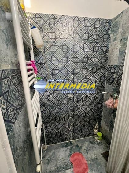 Casa Renovata 4 camere cu Teren intravilan 1650 mp CENTRU Ultracentral Alba Mall - 2