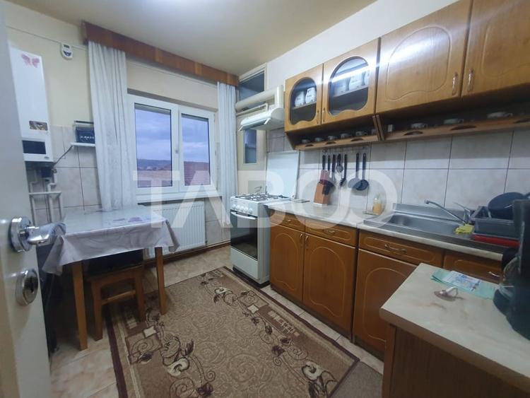 Apartament 2 camere etaj 2  semidecomandat 52 mp utili zona Campului - 4