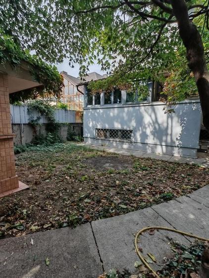 Vilă interbelică – Casin / Domenii – ideală clinica/ resedinta/ sediu / ambasada - 9