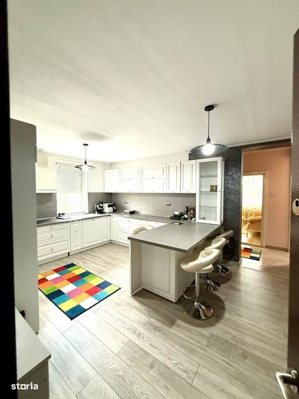 Apartament cu 3 camere în Ultracentral
