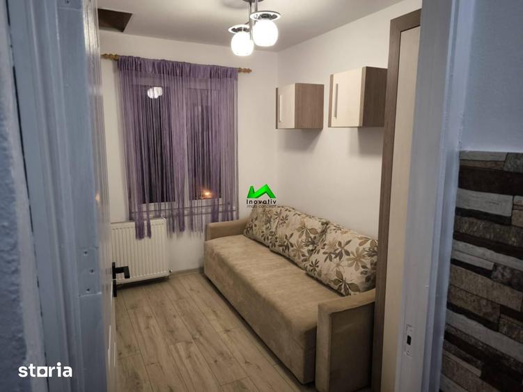 Apartament cu 3 camere semidecomandat în Vasile Aaron